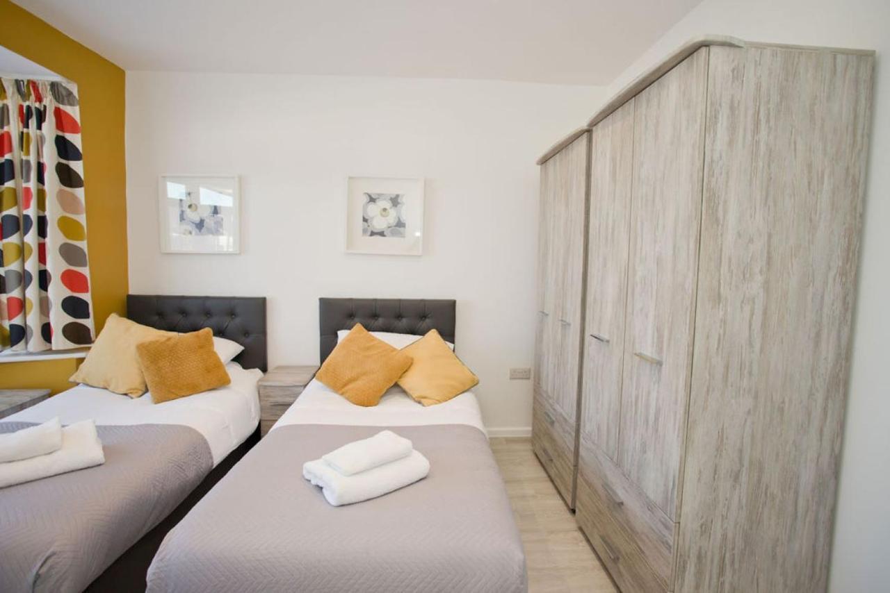 Hilda'S Retreat Accessible Wheel Chair Friendly With Hoist Poole Exteriér fotografie