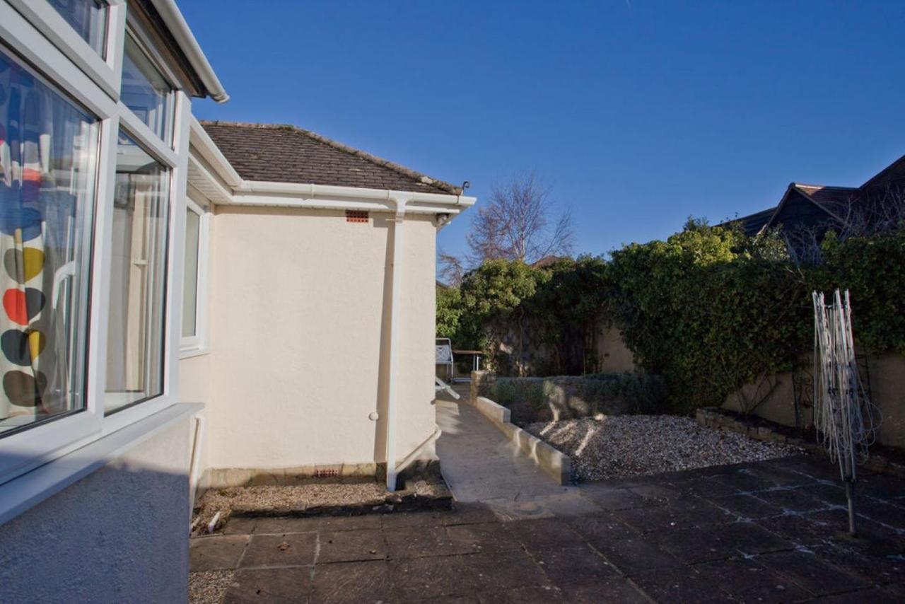 Hilda'S Retreat Accessible Wheel Chair Friendly With Hoist Poole Exteriér fotografie