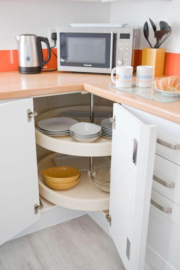 Hilda'S Retreat Accessible Wheel Chair Friendly With Hoist Poole Exteriér fotografie